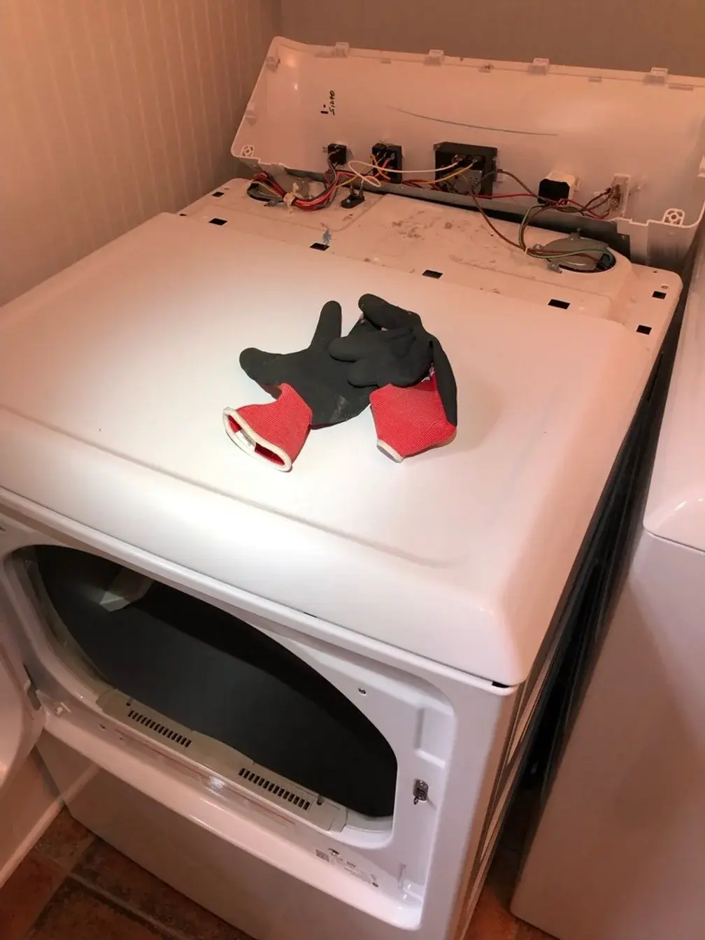 Mr. Fixer technician: dryer repair in Kennesaw, GA